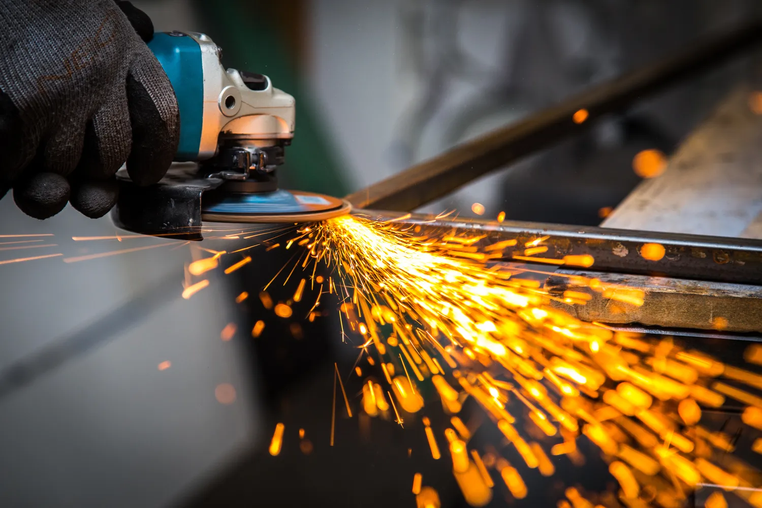 Jak przemysł wpływa na gleby?