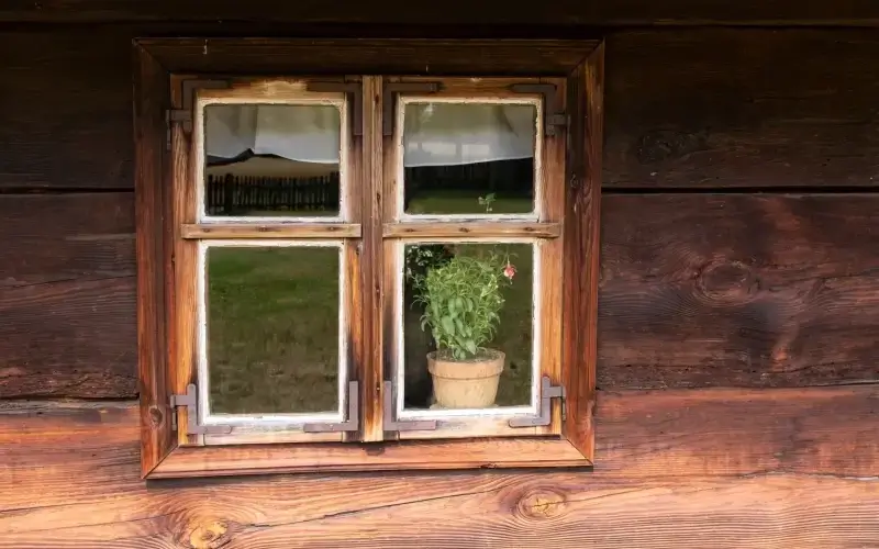 Jak uszczelnić okna domowym sposobem?